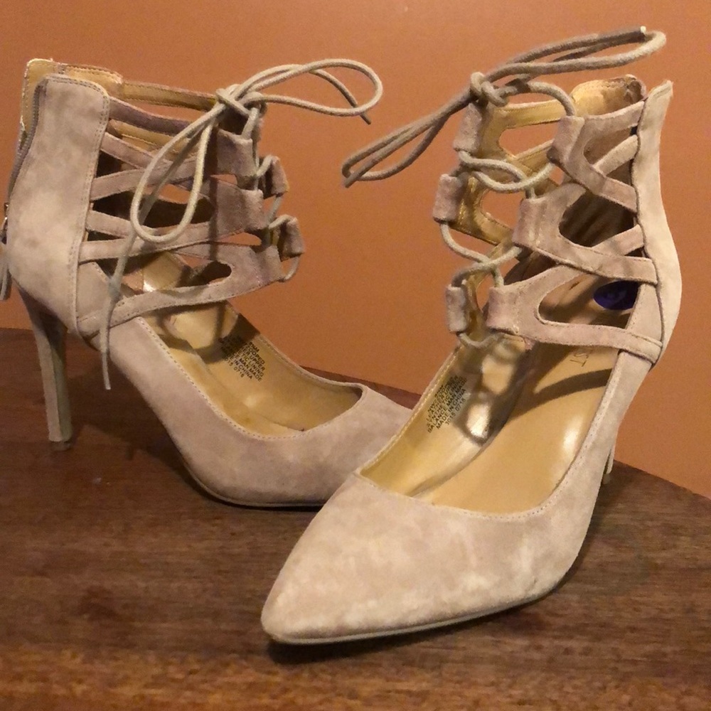 Nine West Heels Size 8.5